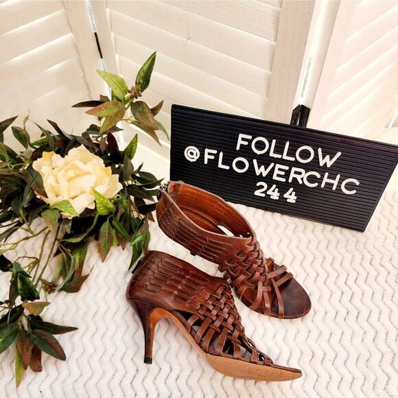 GIVENCHY BROWN LATTICE HEELS SIZE 40(9) - Picture 1 of 9